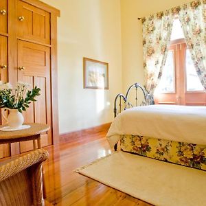 Chablis Queen Room
